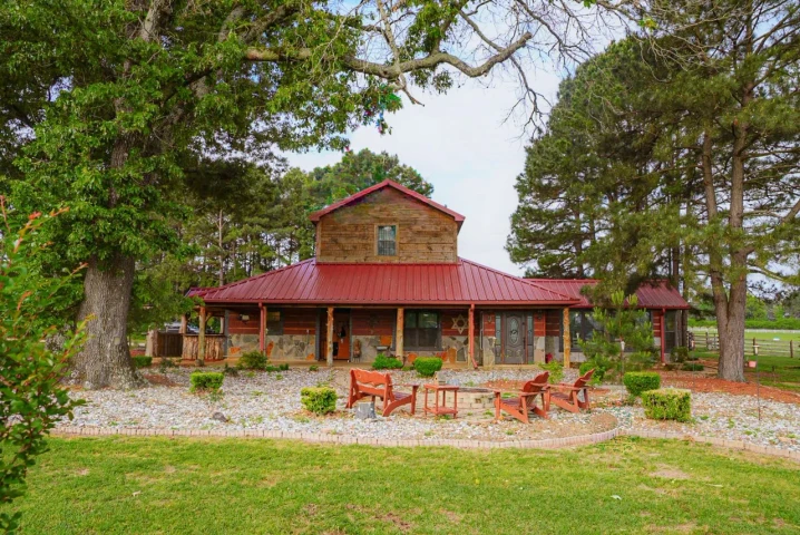 Nearby Listing Image