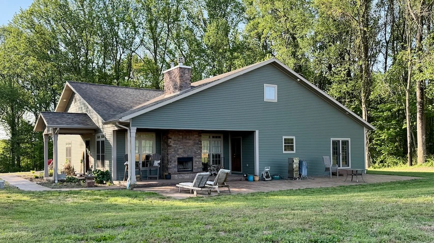 Nearby Listing Image