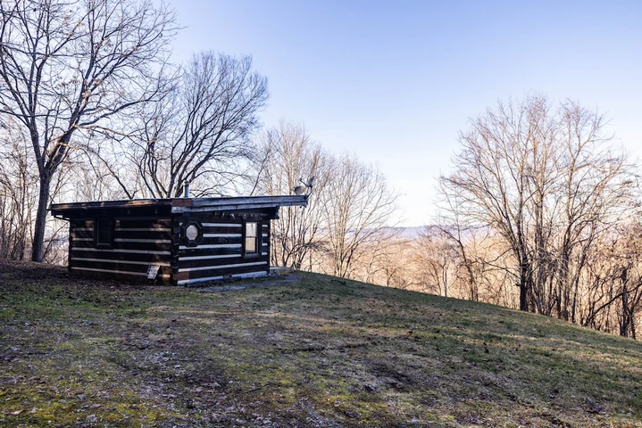 Nearby Listing Image