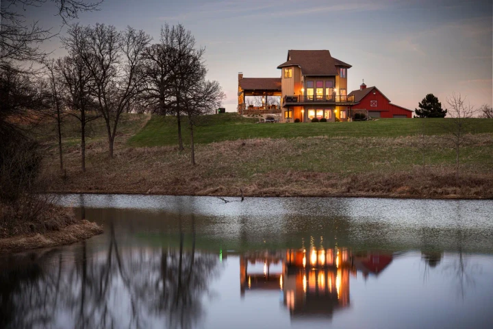 Nearby Listing Image