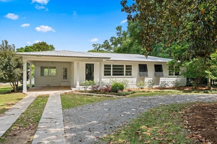 Nearby Listing Image