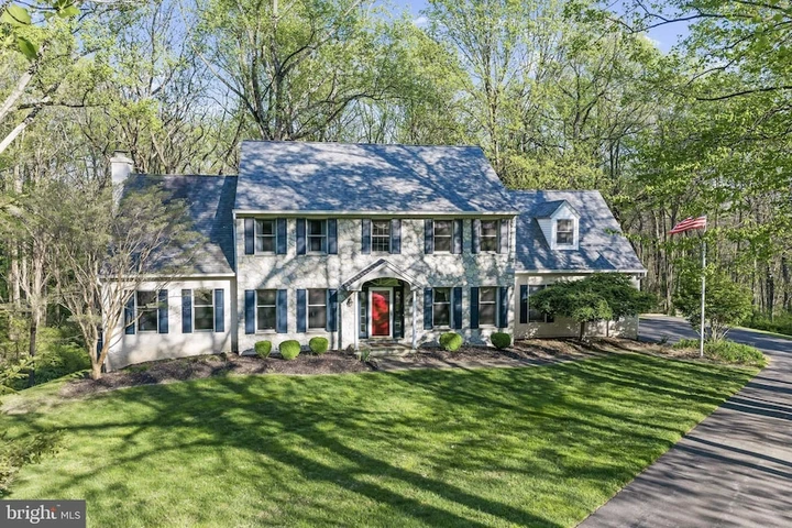 Nearby Listing Image