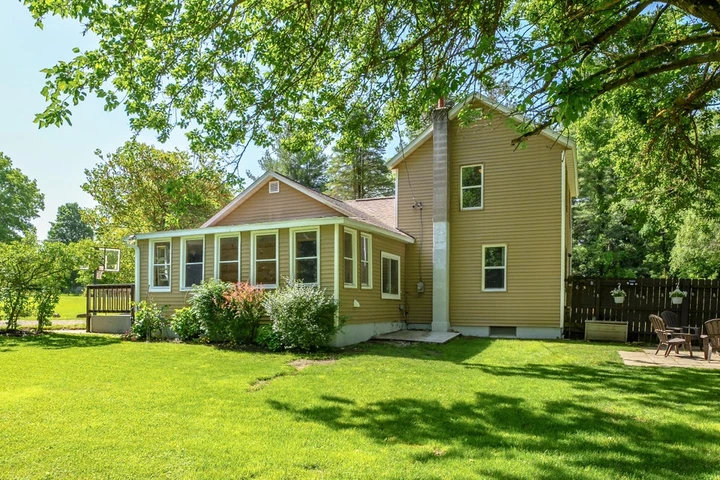 Nearby Listing Image