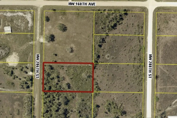 Nearby Listing Image