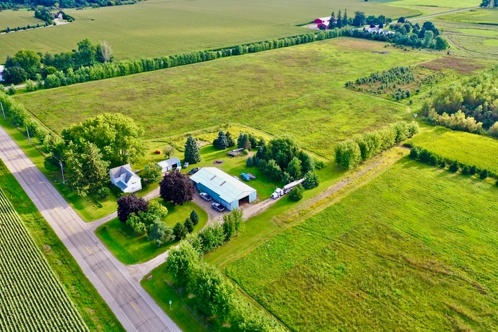 Nearby Listing Image