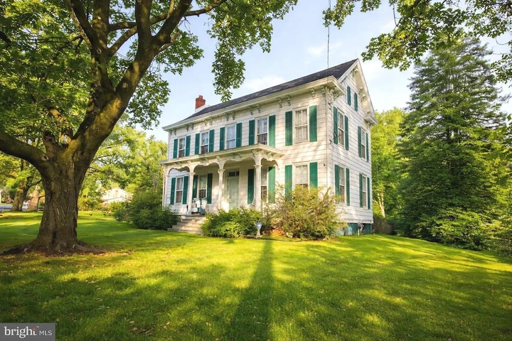 Nearby Listing Image