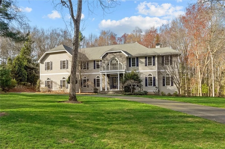 Nearby Listing Image