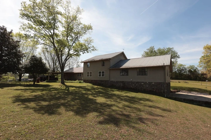 Nearby Listing Image