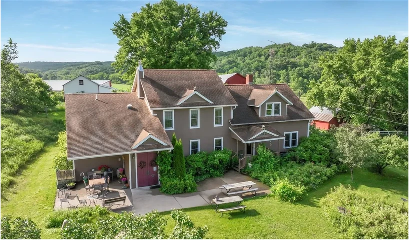 Nearby Listing Image