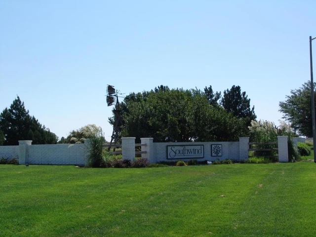Nearby Listing Image