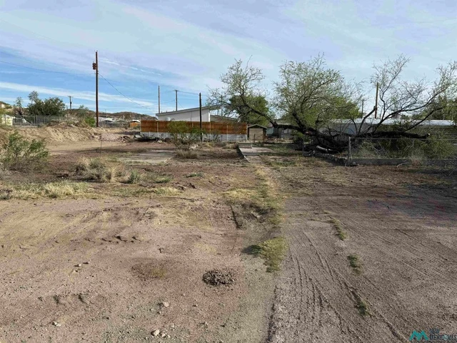 Nearby Listing Image