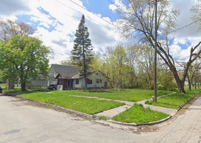 Nearby Listing Image