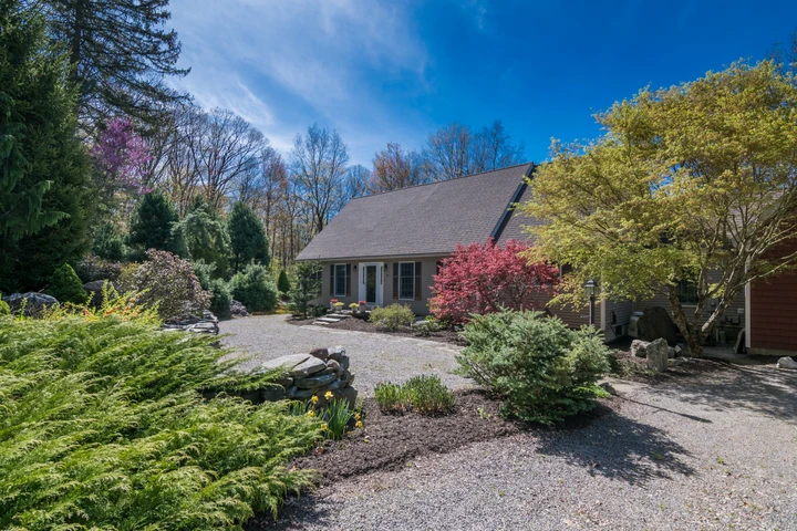 Nearby Listing Image