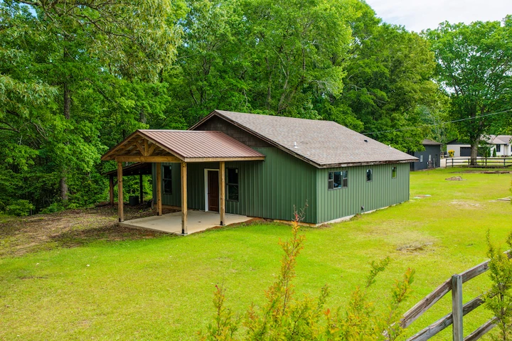 Nearby Listing Image