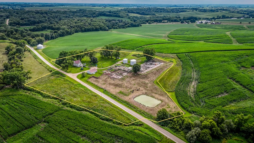 Nearby Listing Image