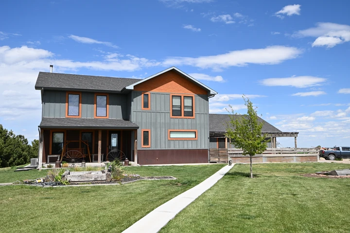 Nearby Listing Image