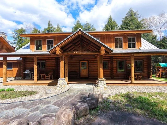 Nearby Listing Image