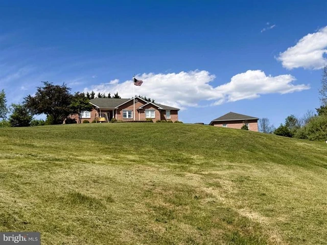 Nearby Listing Image
