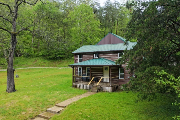 Nearby Listing Image