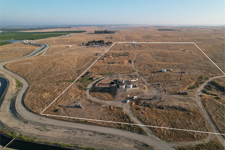 Nearby Listing Image