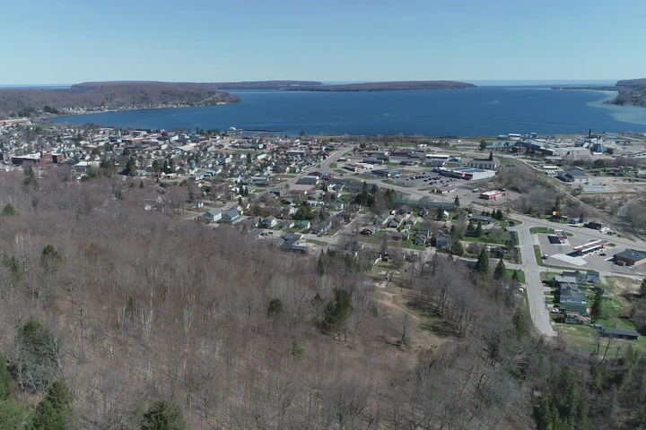 Nearby Listing Image