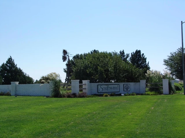 Nearby Listing Image