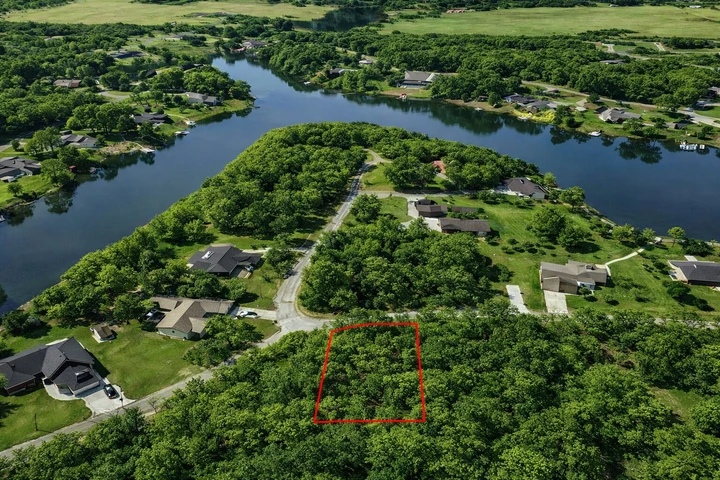 Nearby Listing Image