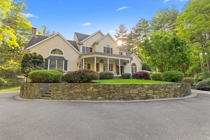 Nearby Listing Image