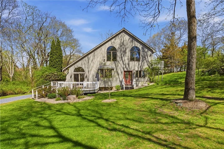 Nearby Listing Image