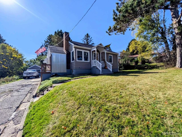 Nearby Listing Image