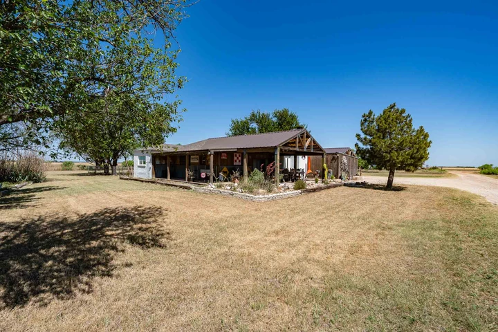 Nearby Listing Image