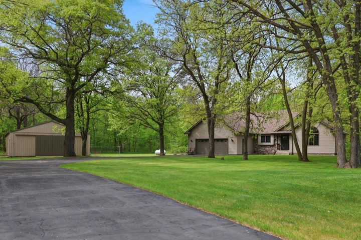 Nearby Listing Image