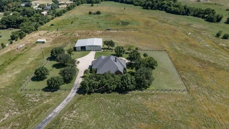 Nearby Listing Image
