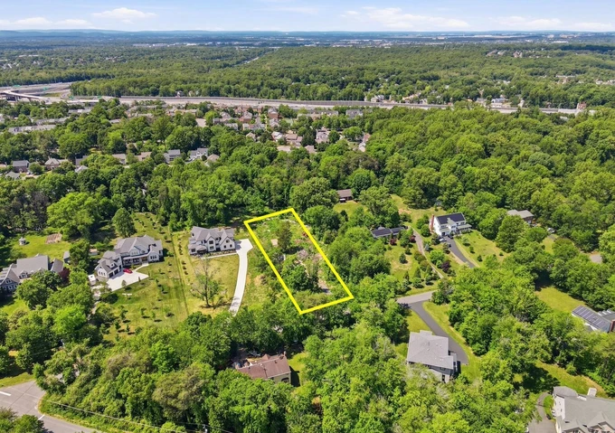 Nearby Listing Image