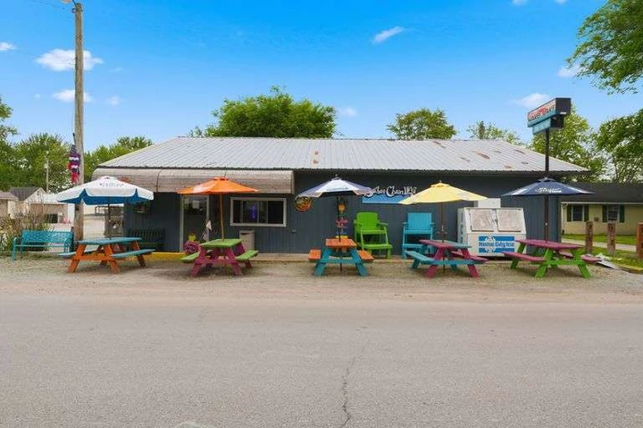 Nearby Listing Image