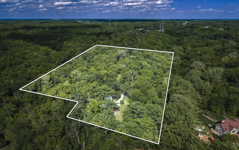 Nearby Listing Image