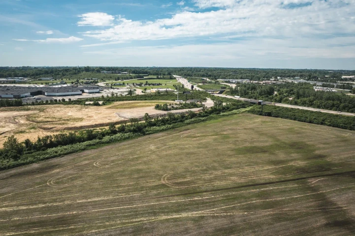 Nearby Listing Image