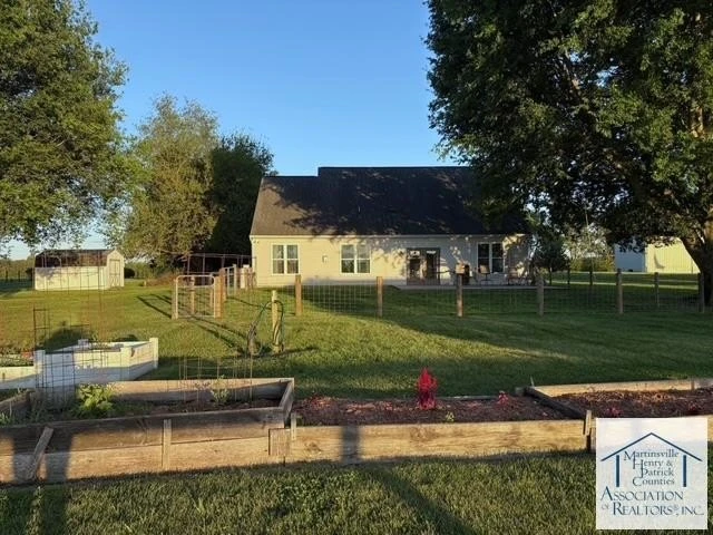 Nearby Listing Image