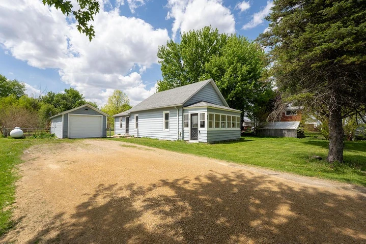 Nearby Listing Image
