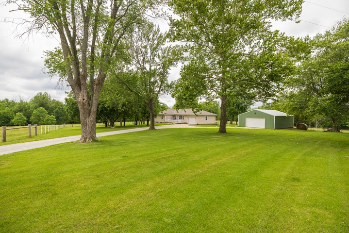 Nearby Listing Image