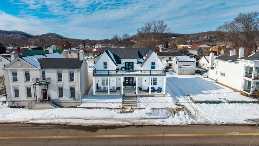 Nearby Listing Image