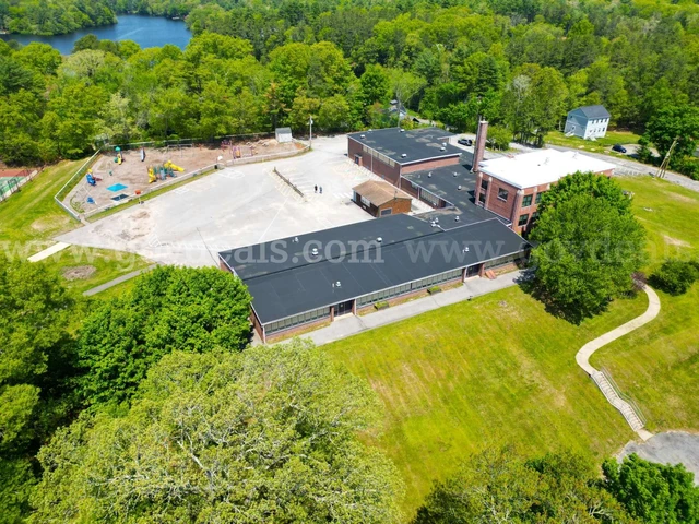 Nearby Listing Image