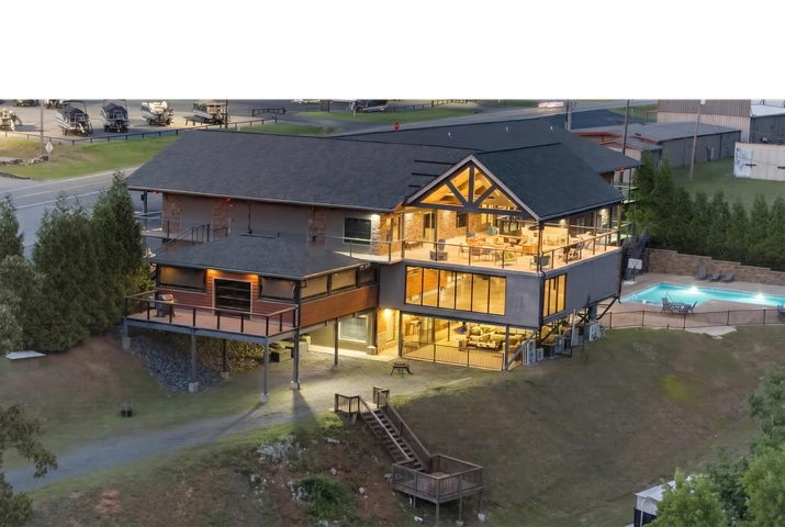 Nearby Listing Image