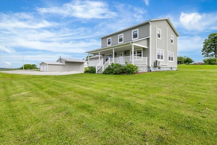 Nearby Listing Image