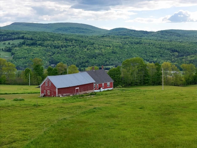 Nearby Listing Image