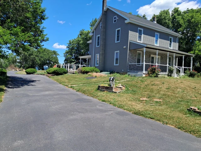 Nearby Listing Image