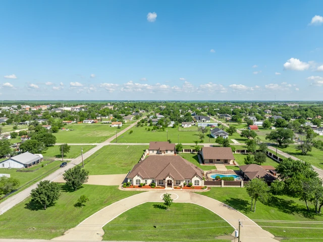 Nearby Listing Image