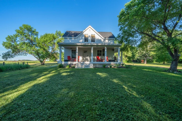 Nearby Listing Image