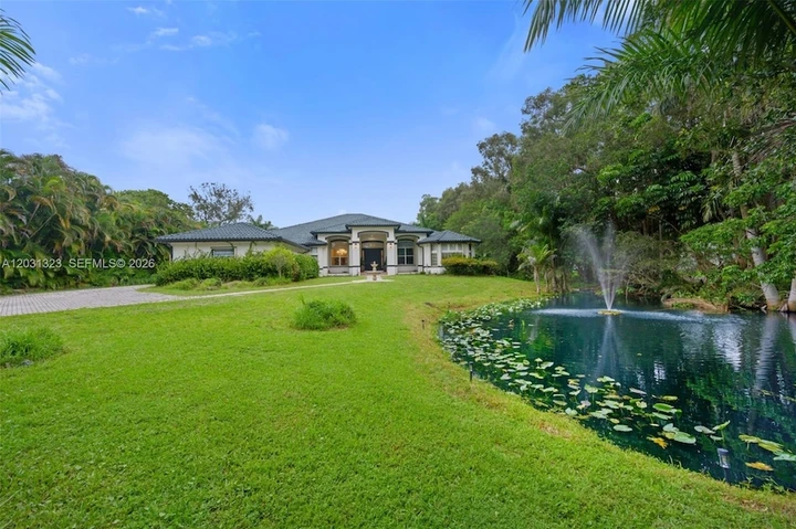 Nearby Listing Image