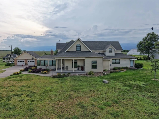 Nearby Listing Image